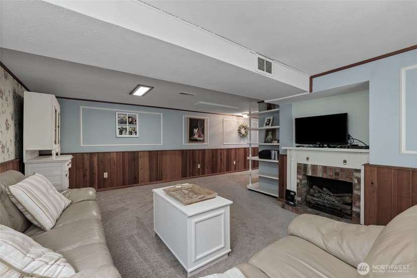 Property photo for 12101 Nyanza Road SW, Lakewood photo 26
