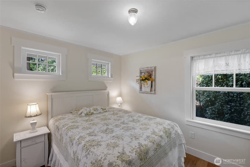 Property photo for 12101 Nyanza Road SW, Lakewood photo 13