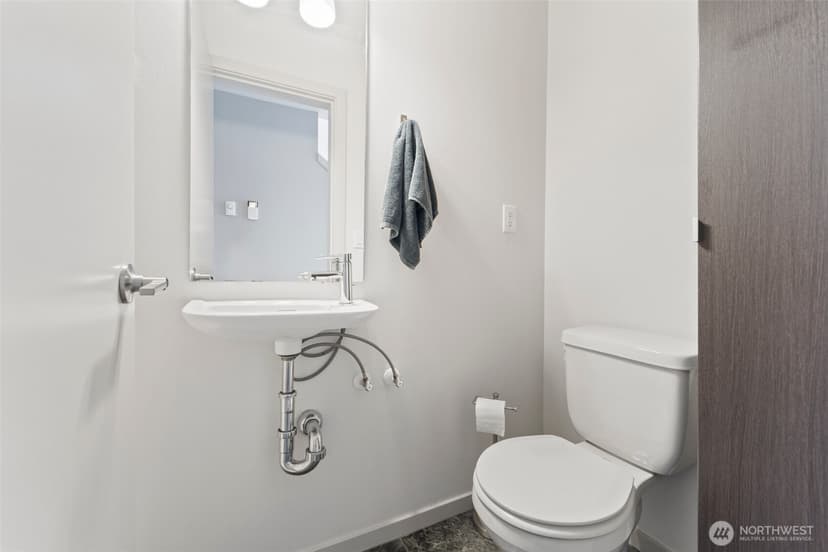 Property photo for 2201 W Ruffner Street, Seattle photo 28