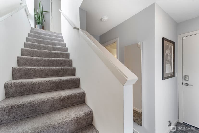 Property photo for 2201 W Ruffner Street, Seattle photo 3