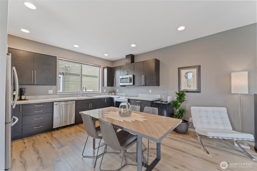Property photo for 2201 W Ruffner Street, Seattle photo 5