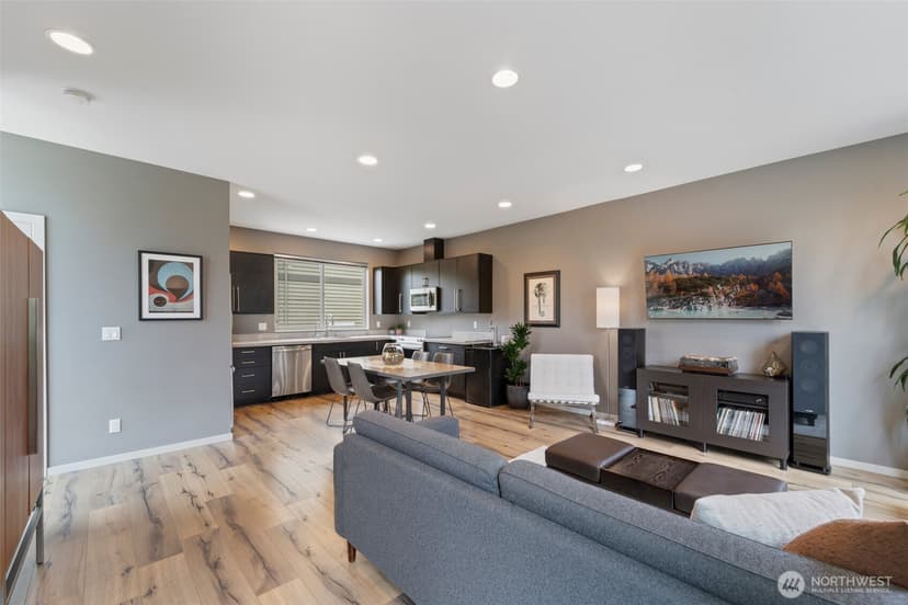 Property photo for 2201 W Ruffner Street, Seattle photo 7