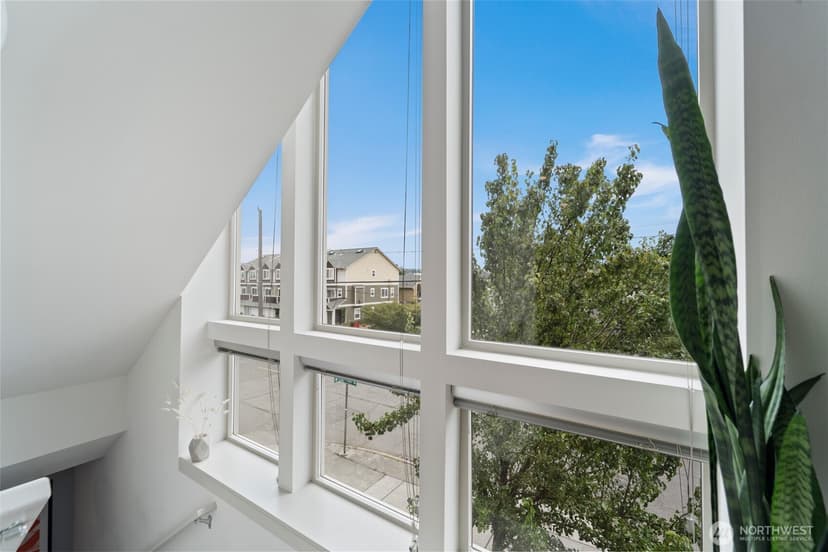 Property photo for 2201 W Ruffner Street, Seattle photo 16