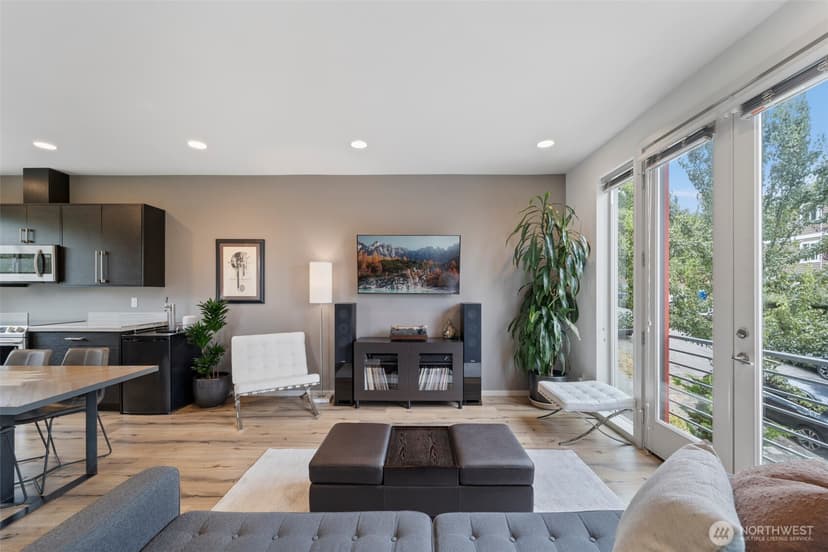 Property photo for 2201 W Ruffner Street, Seattle photo 10