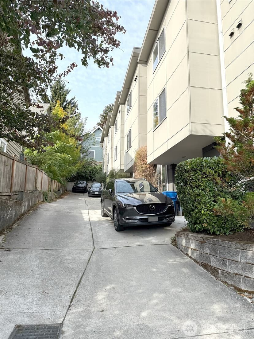 Property photo for 2201 W Ruffner Street, Seattle photo 33