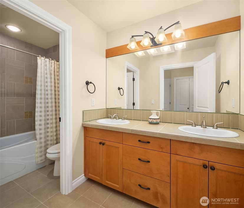Property photo for 9815 224th Street SW, Edmonds photo 33