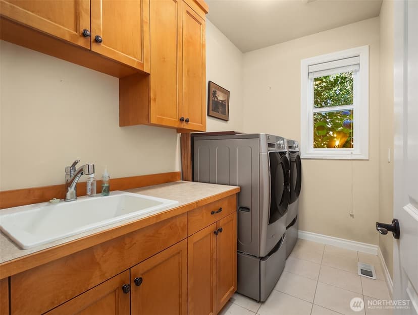 Property photo for 9815 224th Street SW, Edmonds photo 20