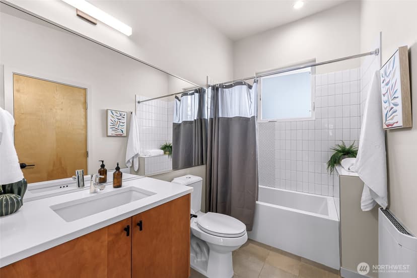 Property photo for 2265 14th Avenue W, Seattle photo 17