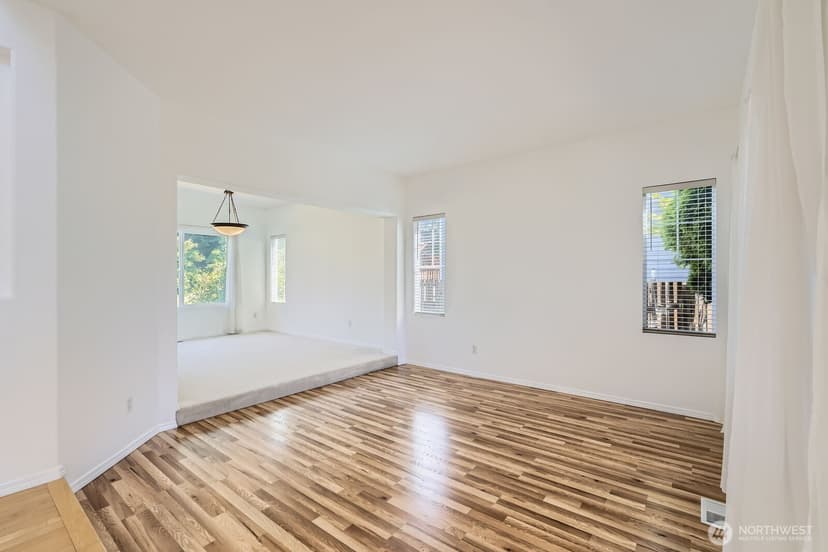 Property photo for 24036 SE 10th Court, Sammamish photo 6