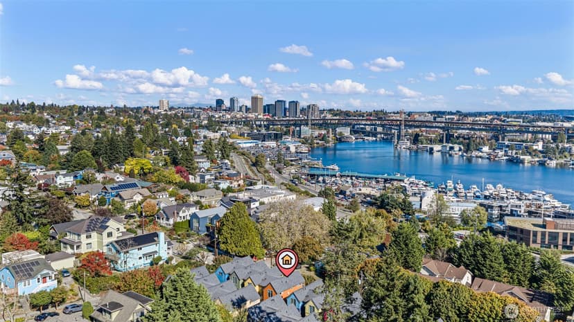 Property photo for 3461 Meridian Avenue N, Seattle photo 3