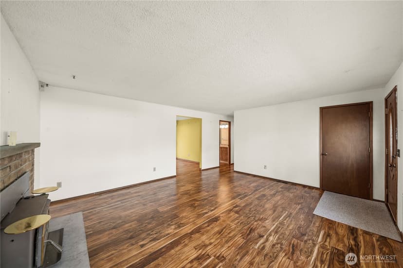 Property photo for 1008 151st Street E, Tacoma photo 9