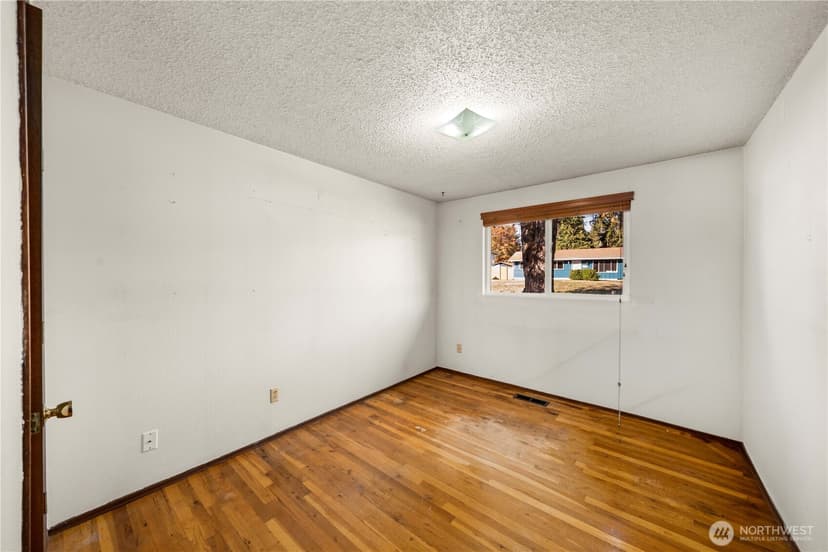 Property photo for 1008 151st Street E, Tacoma photo 21