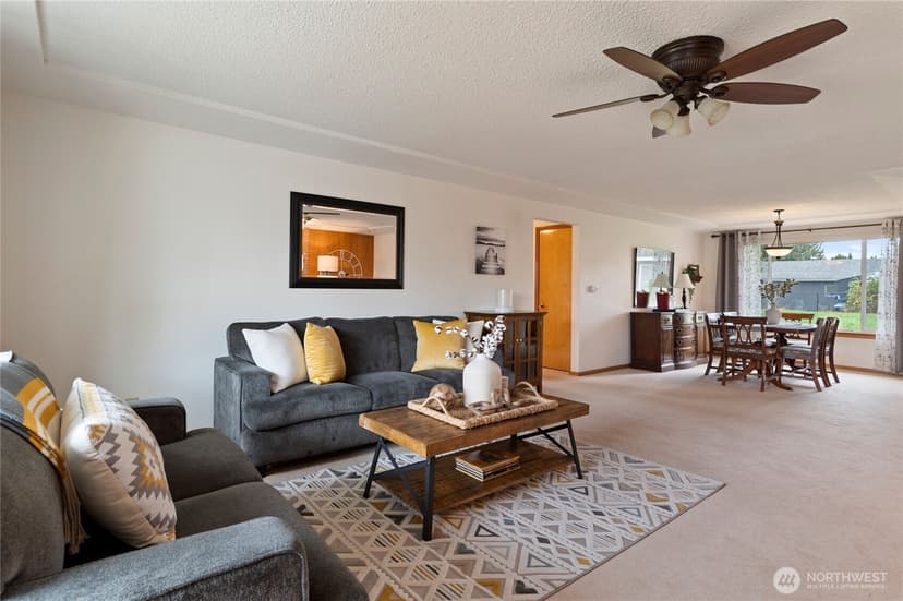 Property photo for 2421 94th Avenue E, Edgewood photo 6