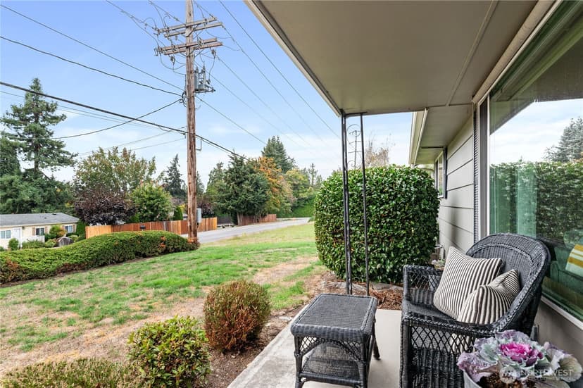 Property photo for 2421 94th Avenue E, Edgewood photo 4