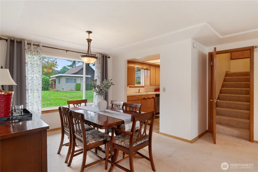 Property photo for 2421 94th Avenue E, Edgewood photo 11