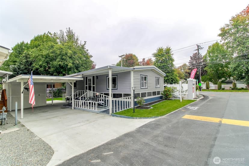 Property photo for 10813 62nd Street Ct E #1, Puyallup photo 2