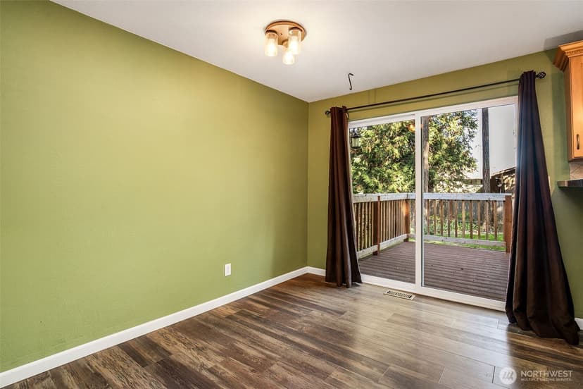 Property photo for 4501 W Tapps Drive E, Lake Tapps photo 10