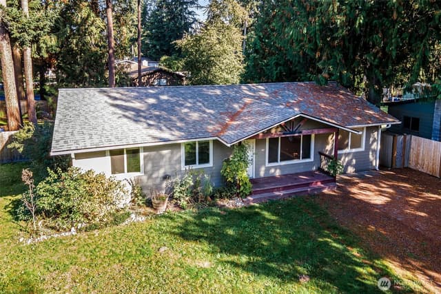 Property photo for 4501 W Tapps Drive E, Lake Tapps photo 2