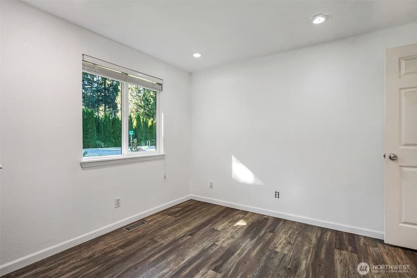 Property photo for 4501 W Tapps Drive E, Lake Tapps photo 22