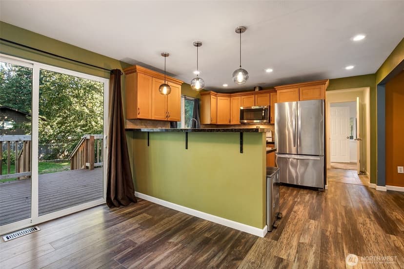 Property photo for 4501 W Tapps Drive E, Lake Tapps photo 8