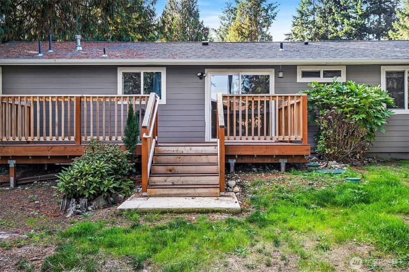Property photo for 4501 W Tapps Drive E, Lake Tapps photo 25