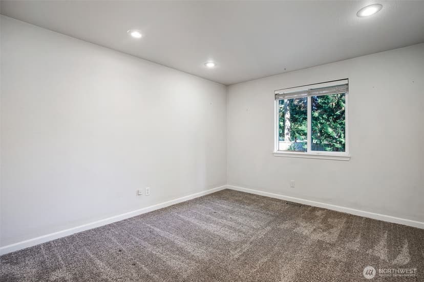 Property photo for 4501 W Tapps Drive E, Lake Tapps photo 18