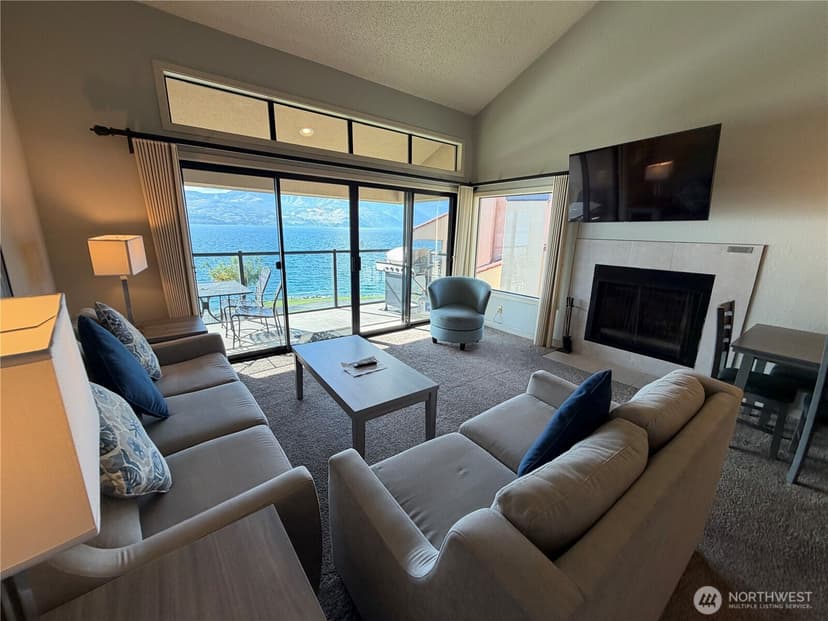 Property photo for 100 Lake Chelan Shores Drive #12-6, Chelan photo 13