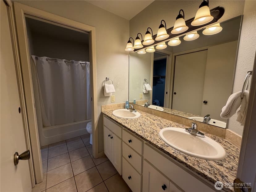 Property photo for 100 Lake Chelan Shores Drive #12-6, Chelan photo 8