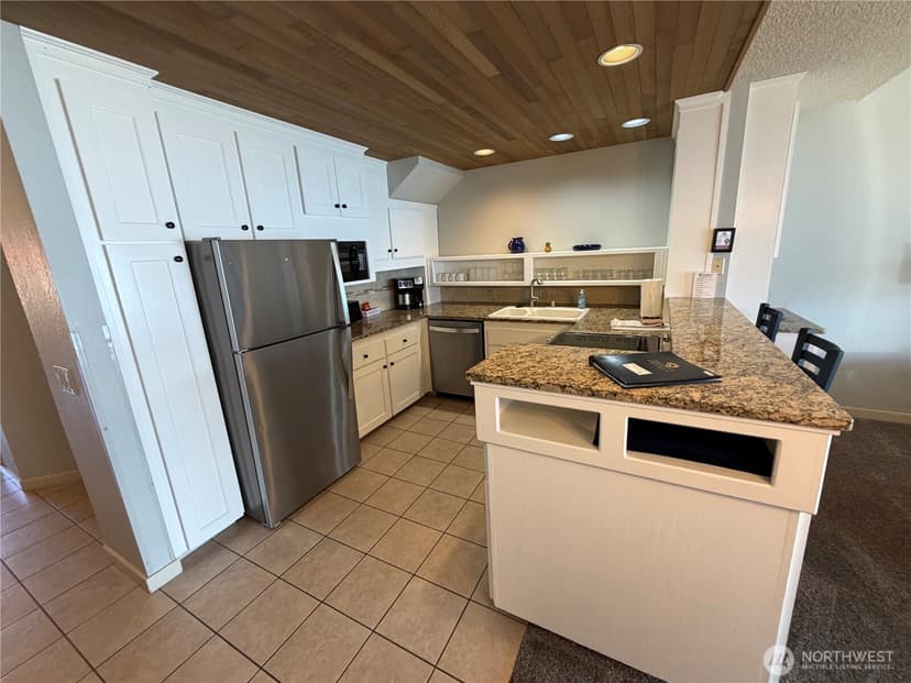 Property photo for 100 Lake Chelan Shores Drive #12-6, Chelan photo 10