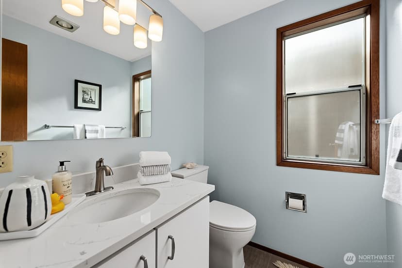 Property photo for 7548 Ravenna Avenue NE, Seattle photo 29