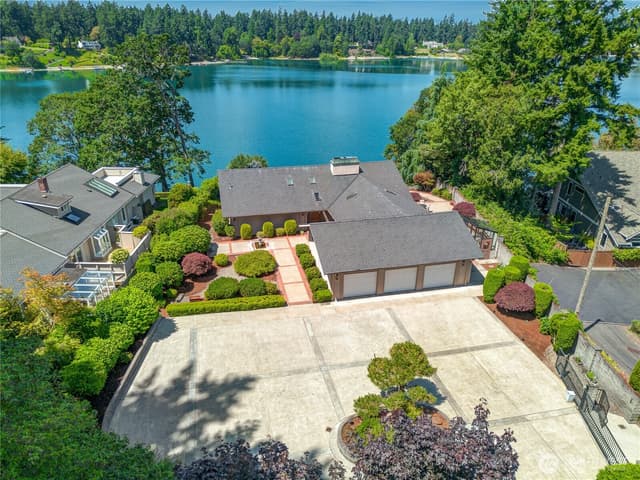 Property photo for 6638 Hilltop Lane, Lakewood photo 2