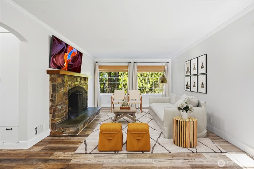 Property photo for 16714 SE Newport Way, Bellevue photo 4