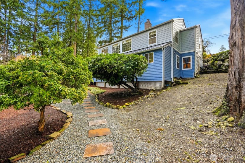 Property photo for 16714 SE Newport Way, Bellevue photo 22