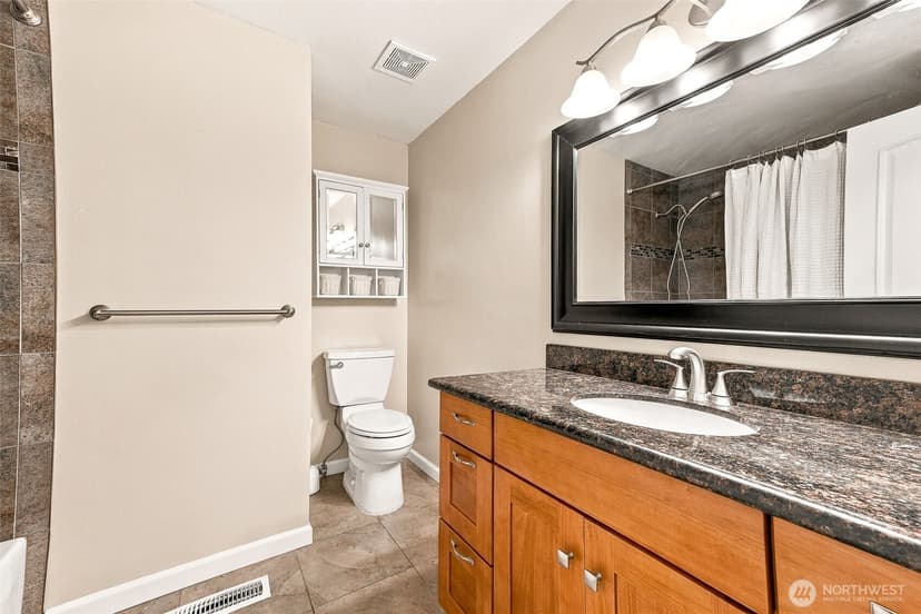 Property photo for 27525 12th Place S, Des Moines photo 19