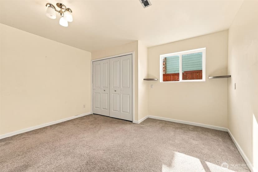 Property photo for 27525 12th Place S, Des Moines photo 23