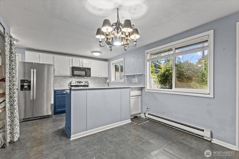 Property photo for 14714 31st Avenue NE, Shoreline photo 11