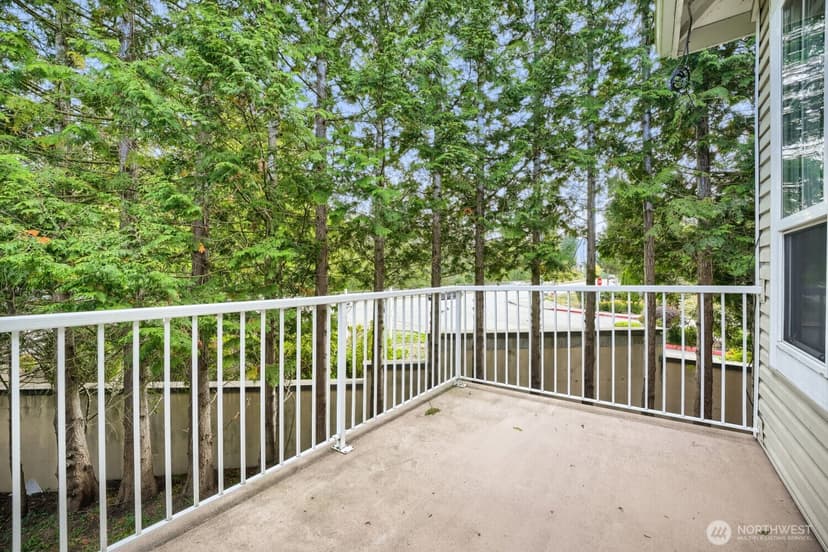 Property photo for 23735 SE Summerhill Lane, Issaquah photo 19