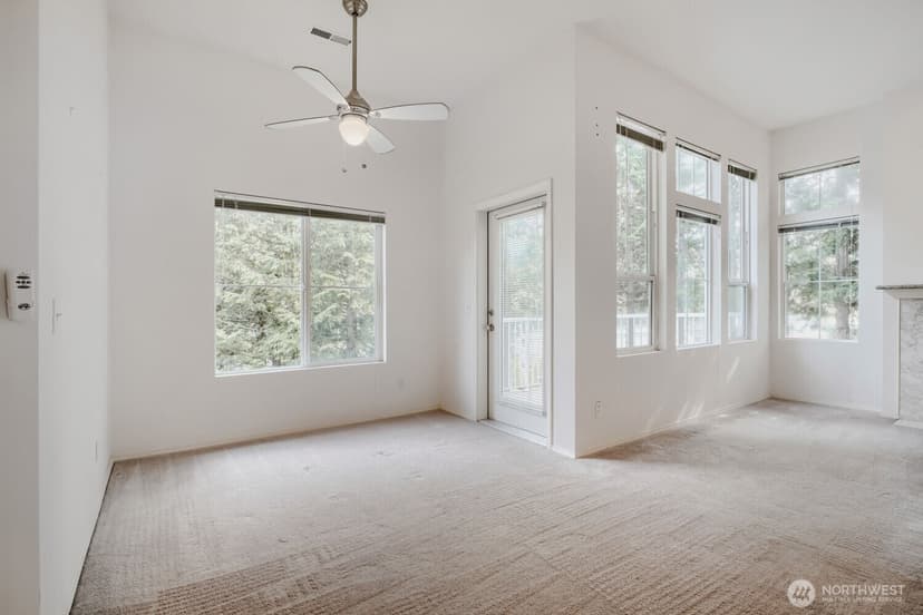 Property photo for 23735 SE Summerhill Lane, Issaquah photo 10