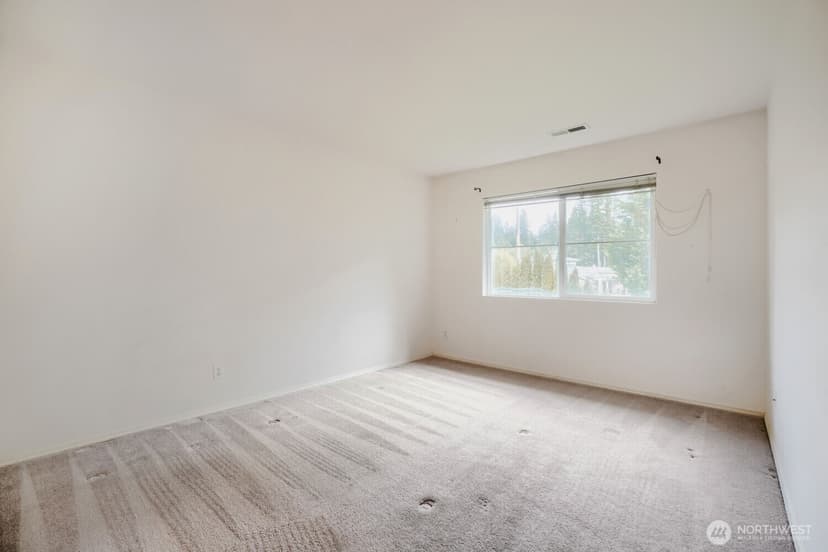 Property photo for 23735 SE Summerhill Lane, Issaquah photo 14