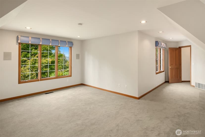 Property photo for 13905 212th Drive NE, Woodinville photo 29