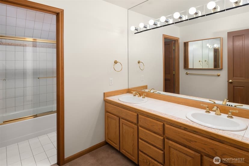 Property photo for 13905 212th Drive NE, Woodinville photo 26