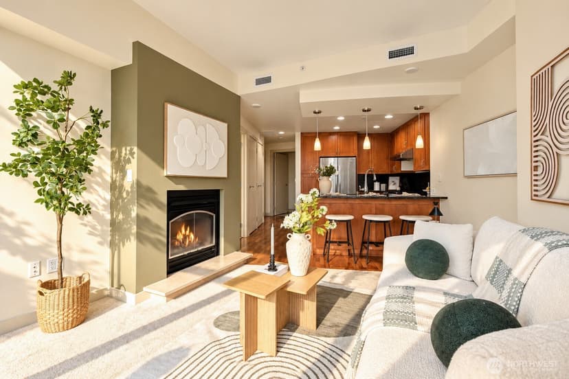 Property photo for 10610 NE 9 Pl #603, Bellevue photo 6