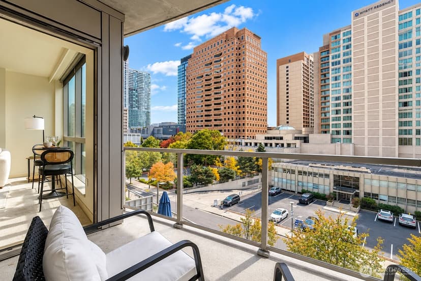 Property photo for 10610 NE 9 Pl #603, Bellevue photo 15