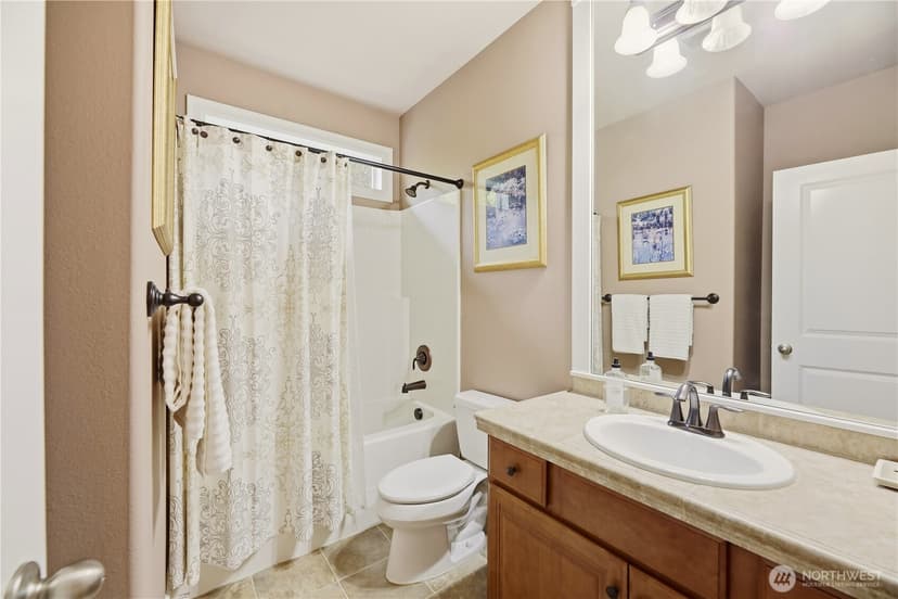 Property photo for 12521 6th Avenue NE, Marysville photo 17