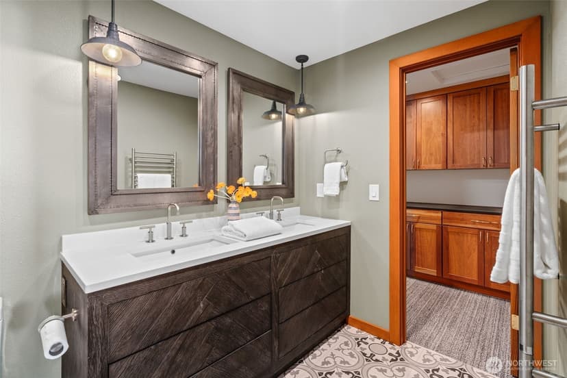 Property photo for 9796 NE Murden Cove Drive, Bainbridge Island photo 32
