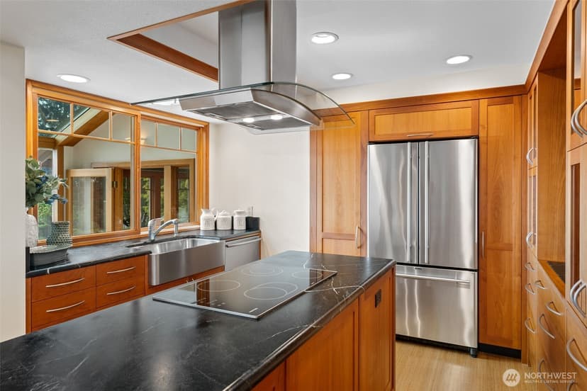 Property photo for 9796 NE Murden Cove Drive, Bainbridge Island photo 13