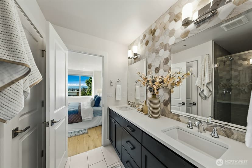Property photo for 941 W McGraw Street #44, Seattle photo 20