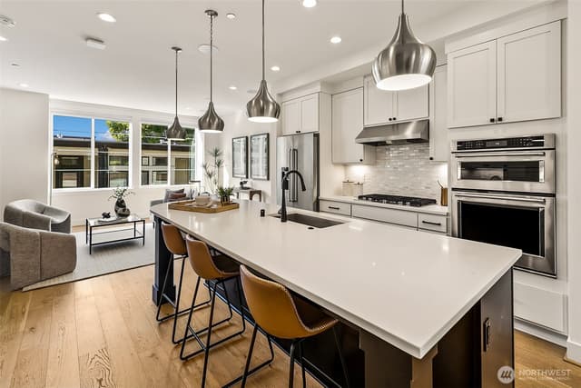 Property photo for 941 W McGraw Street #44, Seattle photo 5