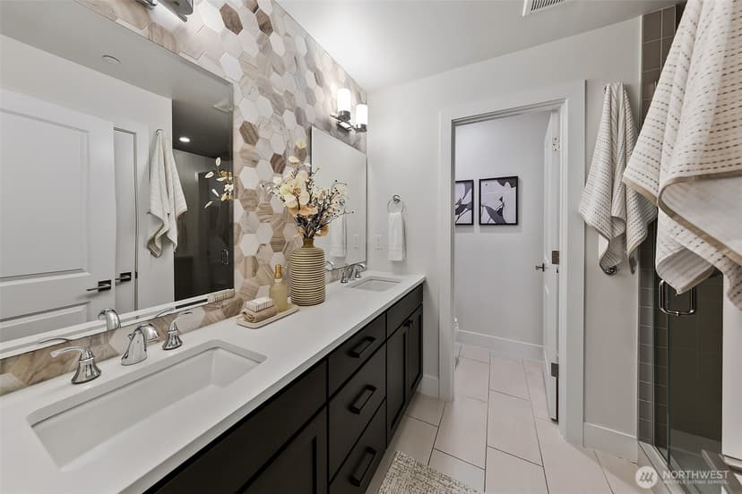 Property photo for 941 W McGraw Street #44, Seattle photo 18