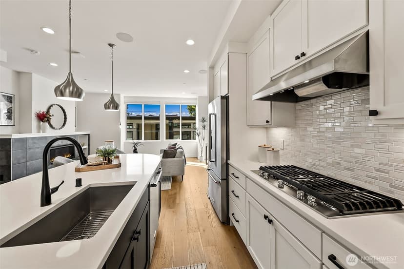 Property photo for 941 W McGraw Street #44, Seattle photo 10